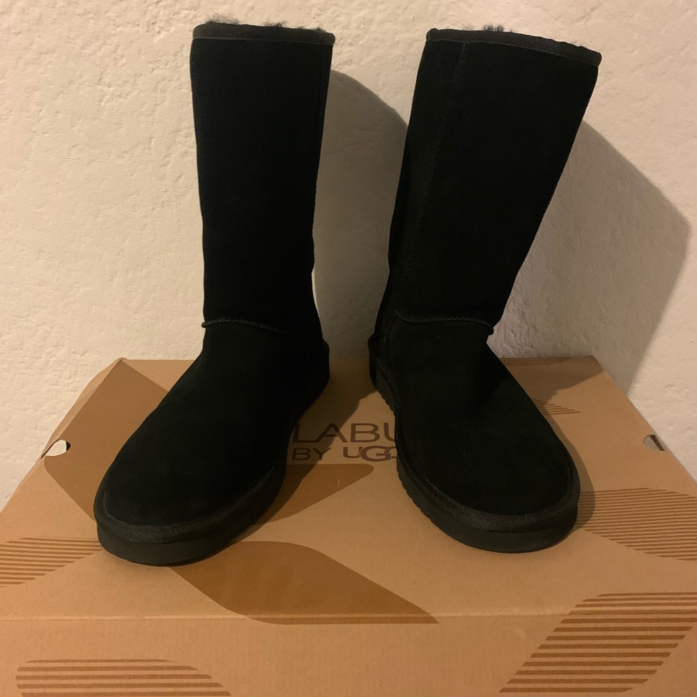 Koolaburra by Ugg Koola tall Black Boots size 11
